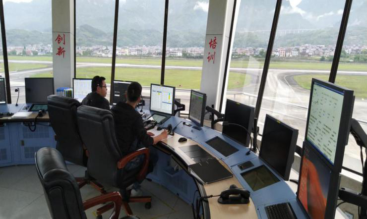 集成大數(shù)據(jù)  讓飛行服務(wù)更“智慧” 集成大數(shù)據(jù)  讓飛行服務(wù)更“智慧”