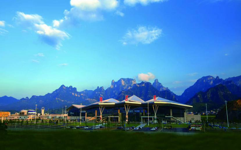 集成大數(shù)據(jù)  讓飛行服務(wù)更“智慧” 集成大數(shù)據(jù)  讓飛行服務(wù)更“智慧”