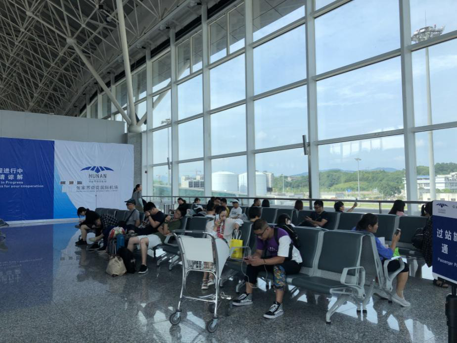 張家界機(jī)場候機(jī)樓商鋪升級改造 張家界機(jī)場候機(jī)樓商鋪升級改造