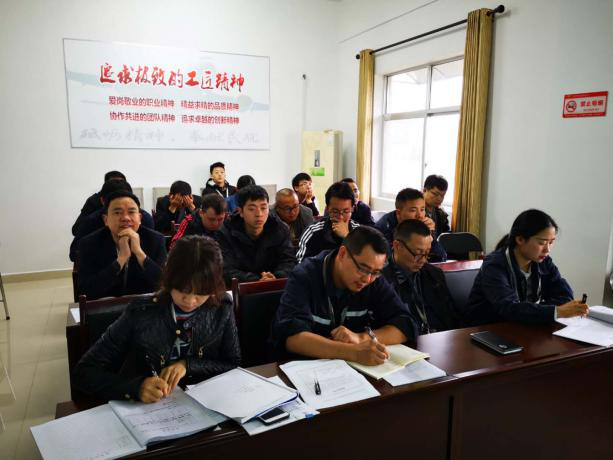 深化“三基”建設(shè) 夯實(shí)基層堡壘  ——張家界機(jī)場機(jī)務(wù)維修站加強(qiáng)“三基”建設(shè)紀(jì)實(shí) 深化“三基”建設(shè) 夯實(shí)基層堡壘  ——張家界機(jī)場機(jī)務(wù)維修站加強(qiáng)“三基”建設(shè)紀(jì)實(shí)